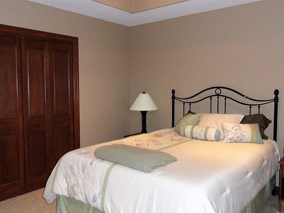 4th image of 475 N Shore Dr #301
