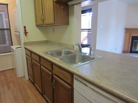 4th image of 505 Oppenheimer Dr APT 1101