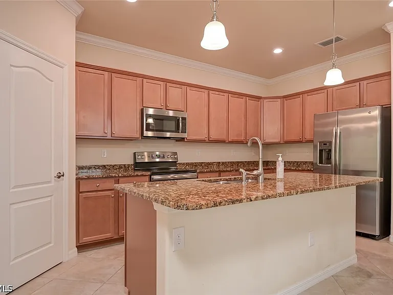 10973 Cherry Laurel Dr — Photo 3
