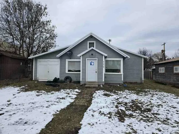 416 Blackwell St, Ione, WA 99139