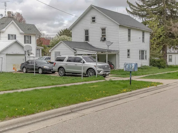 719 2nd Street, New Glarus, WI 53574