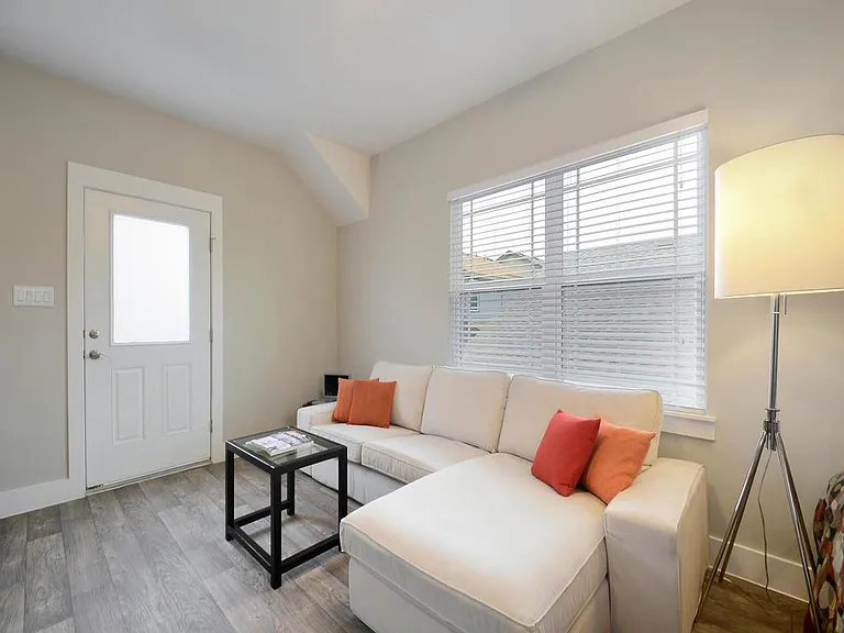 912 Sugaree Ave #B — Photo 5
