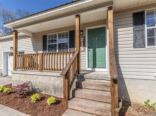 215 Jordan Ln SE, Arab, AL 35016