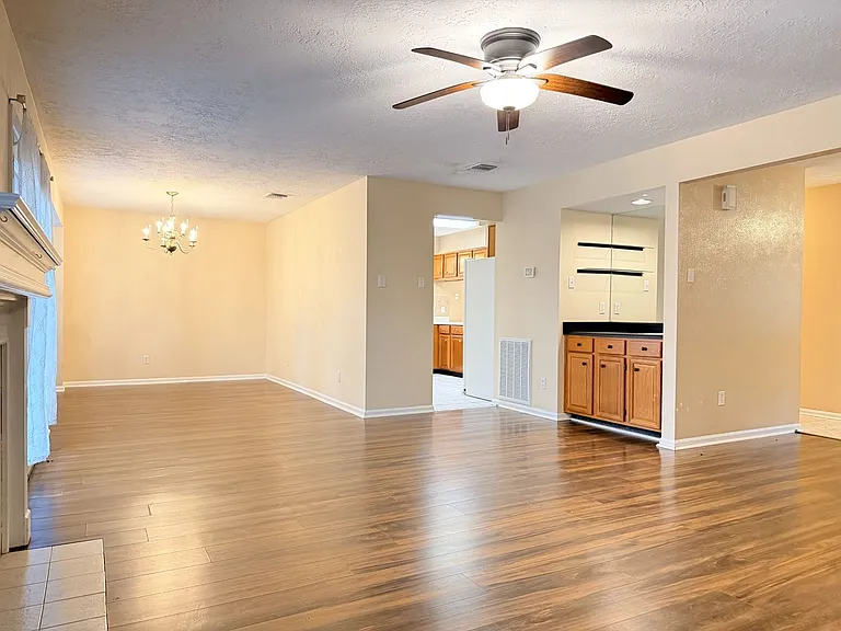 16042 Pinyon Creek Dr — Photo 11