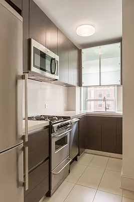 Rented by Stonehenge NYC LLC | media 2