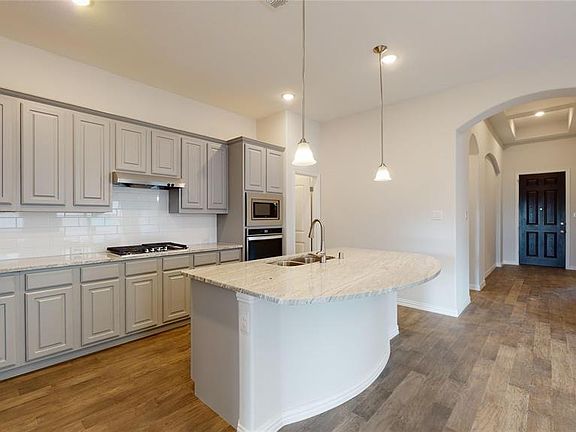 5th image of 5217 Sangria Dr