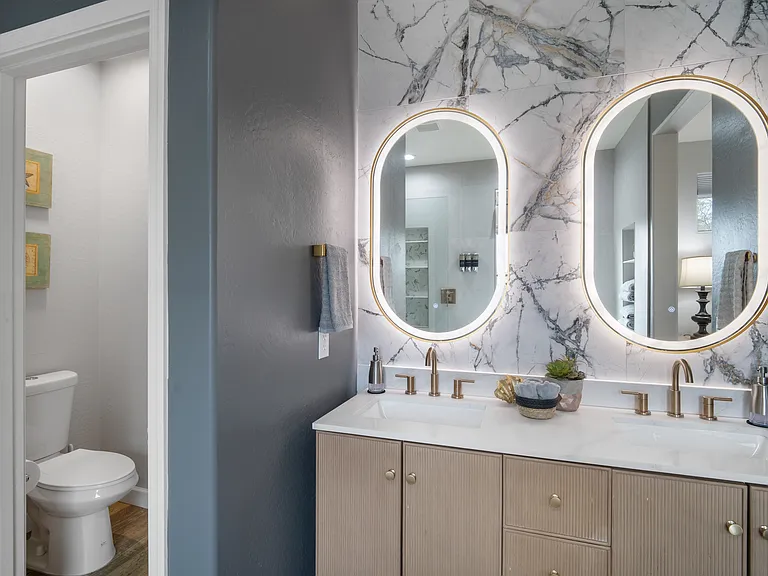 8753 W Lamar Rd — Photo 19
