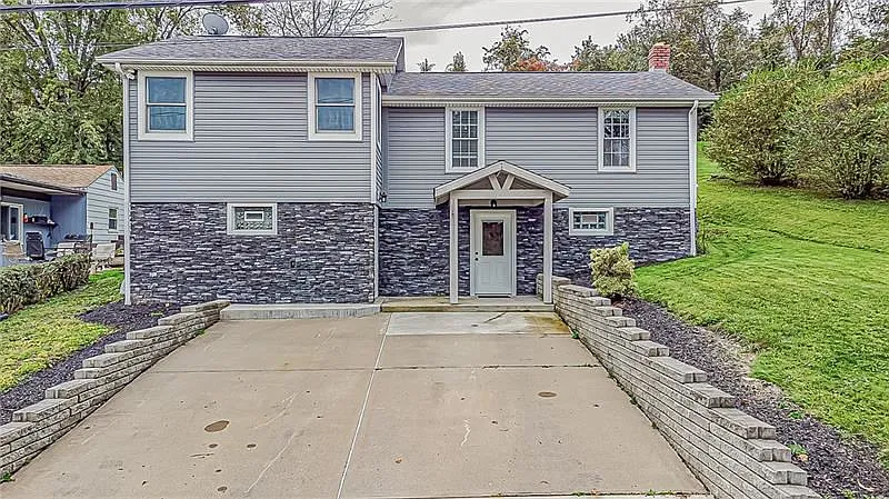 4105 Overlook St photo 1
