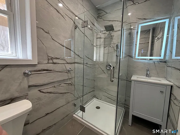 271 Greenwich Ave #1B — Photo 11