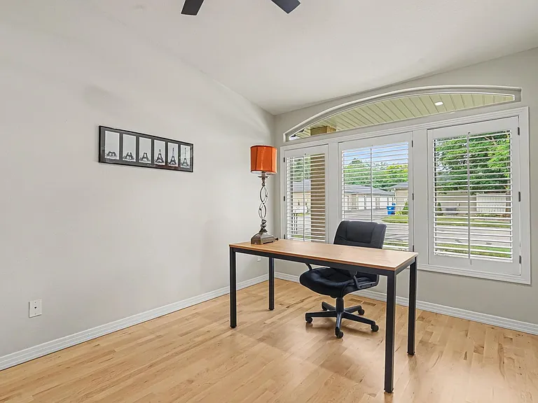 4023 N Bayou Ln — Photo 6