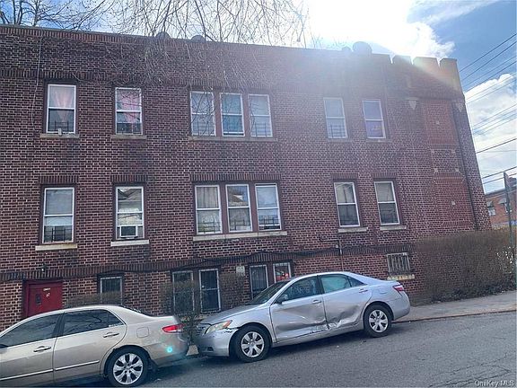 2nd image of 4790 Barnes Ave