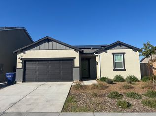 1872 W Graham St, Hanford, CA 93230