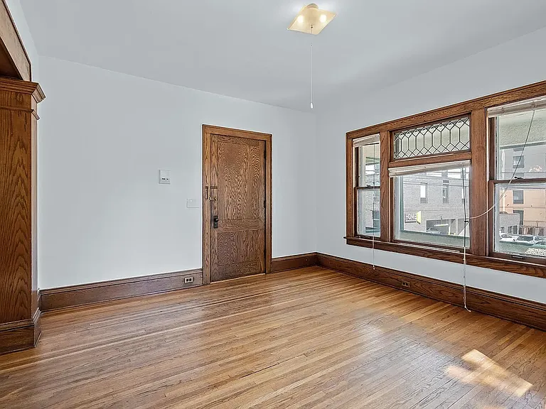 215 Saint Marys Ave SE #4 — Photo 4