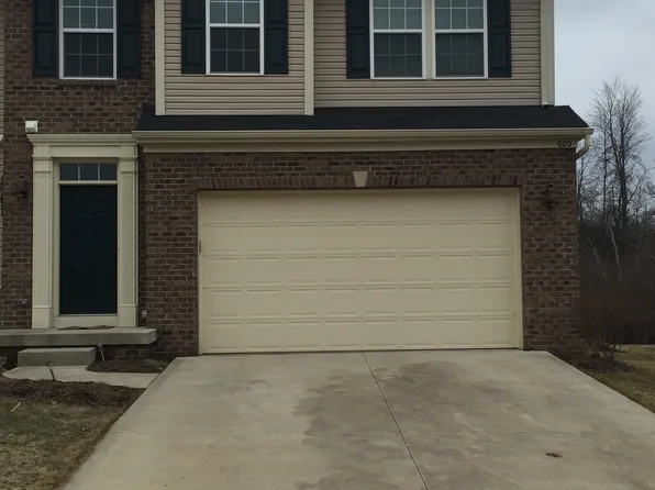 620 Valley Brooke Ln, Macedonia, OH 44056