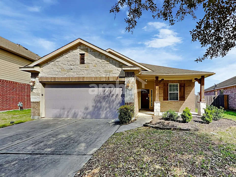 21367 Village Crossing Ln