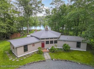 1622 Locust Ln, Pocono Lake, PA 18347