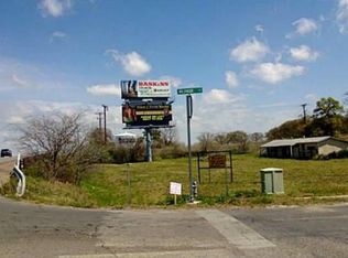 409 Wildwood Ln, Burleson, TX 76028