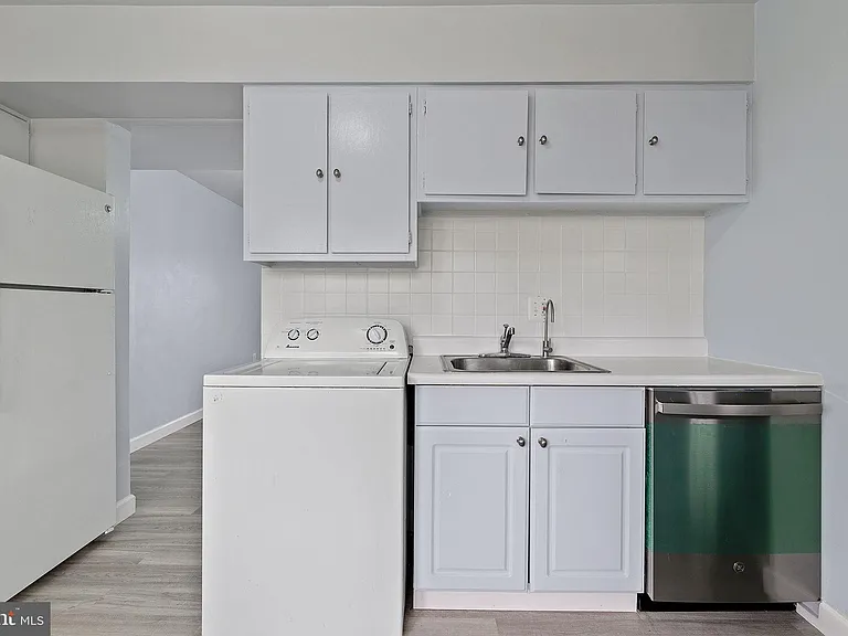 8145 Community Dr — Photo 11