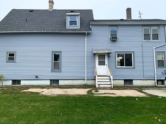 2nd image of 1525 Greenfield Ave