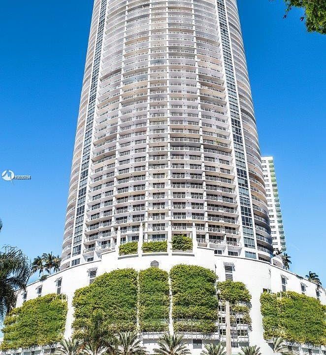1st image of 1750 N Bayshore Dr APT 3607