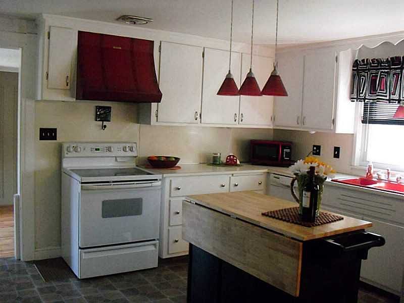 1st image of 276 Poplar Dr
