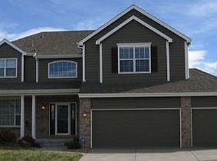 2202 Indian Paintbrush Cir, Highlands Ranch, CO 80129