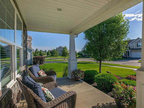 5th image of 1068 Balmoral Dr