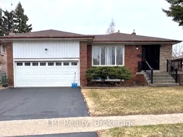 7 Briarbluff Ave, Toronto, ON M1E 3H2