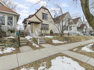 3131 S Herman St, Milwaukee, WI 53207