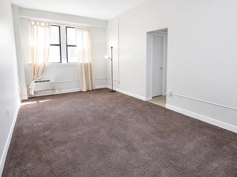 1-Bedroom (Unit 1E)