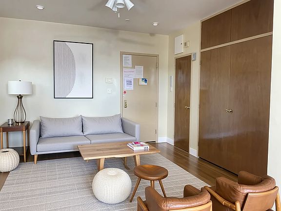 3rd image of 195-24 Jamaica Ave Unit A2