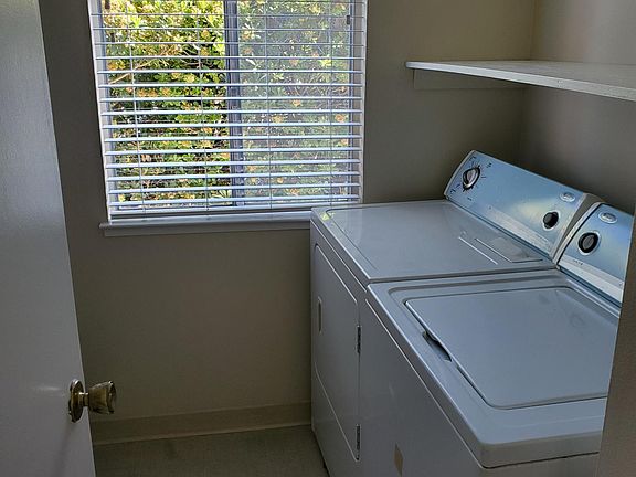 4th image of 10236 Vista Dr