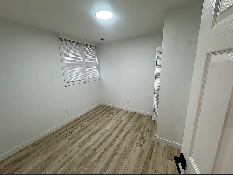 5759 NE Sumner St #1 — Photo 3