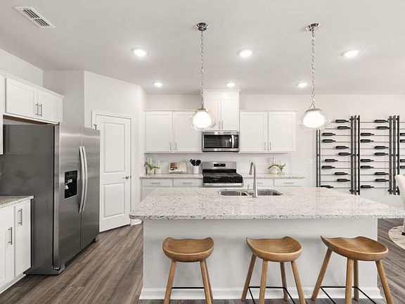 Kitchen with Large Island