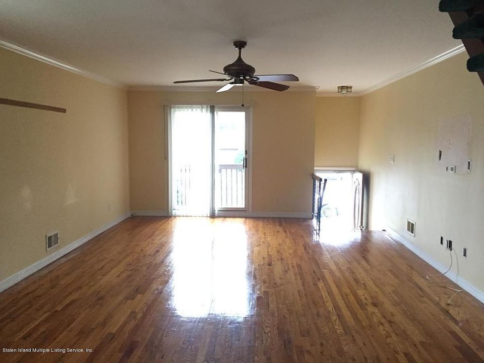 2nd image of 231 Slater Blvd