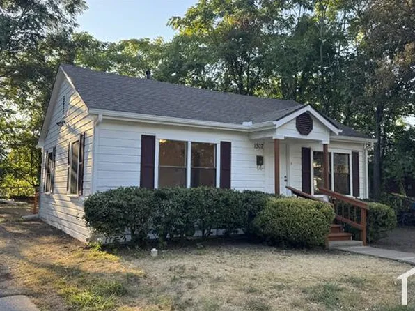 1307 Church St, Commerce, TX 75428