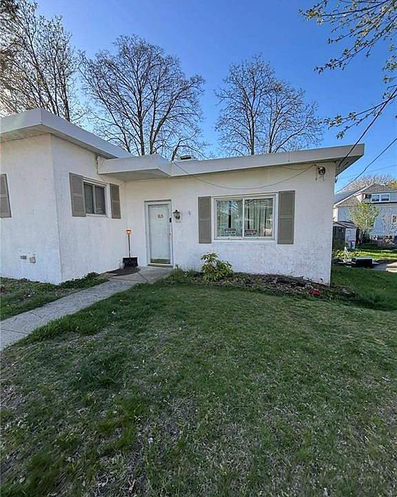 1st image of 65 Hillcrest Ave