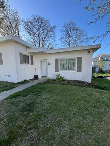 65 Hillcrest Ave, Pawtucket, RI, 02860