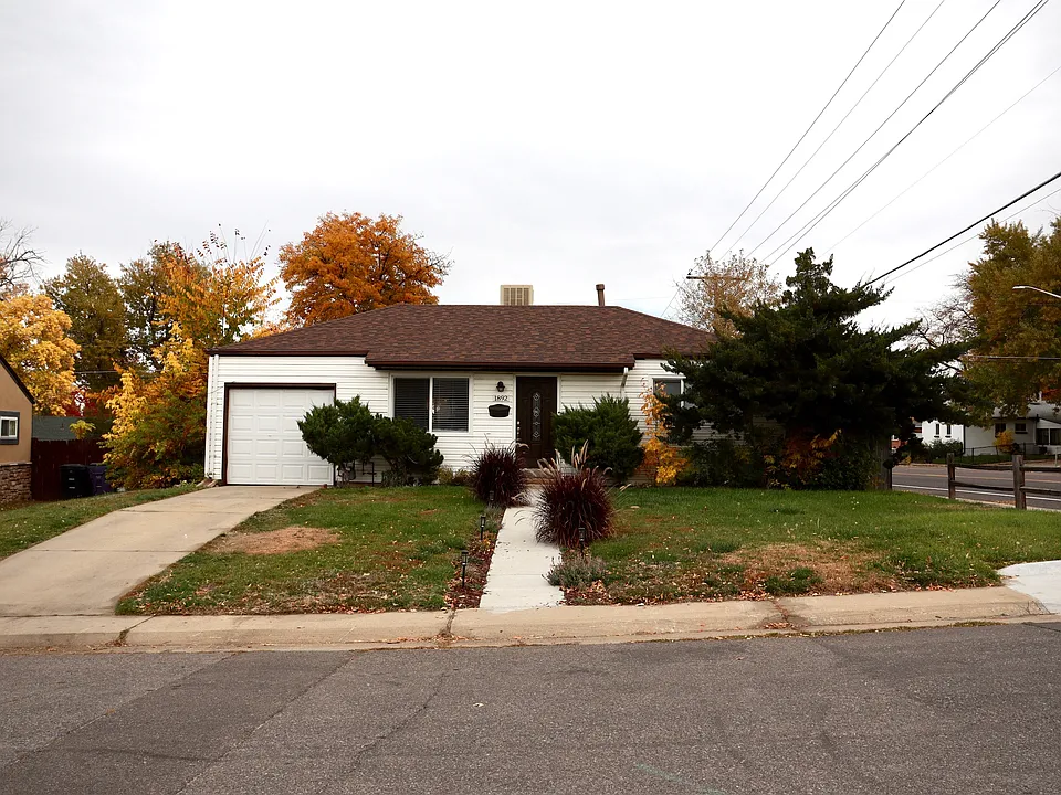 1892 S Patton Ct