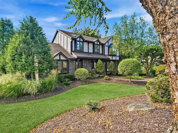 91 Green Crescent Dr S, Washington, PA 15301