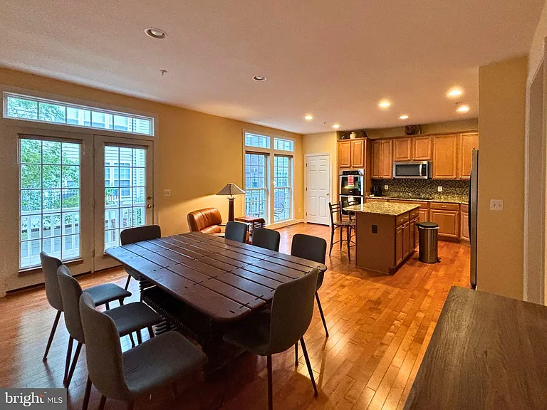 8006 Reserve Way — Photo 13