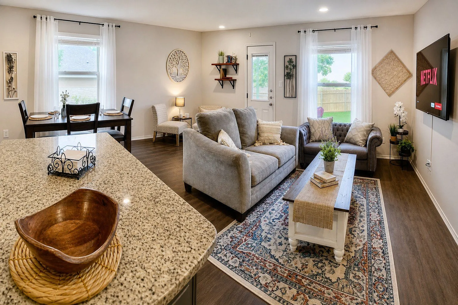 Modern 3 Bed Townhouse in Copperas Cove | 2.5 Baths | $2500/mo — Photo 3