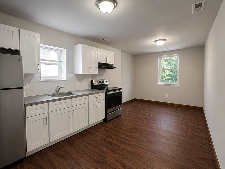 6041 Vine St #2 — Photo 1