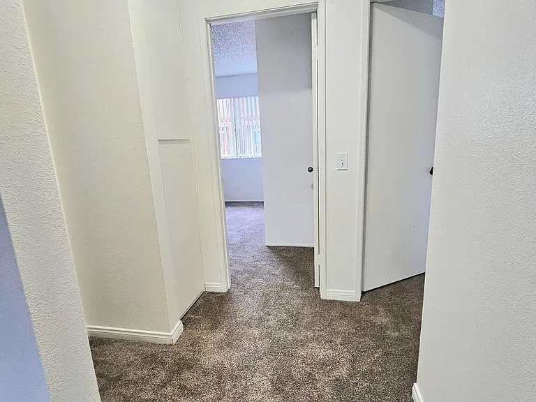 9669 Marilla Dr — Photo 14