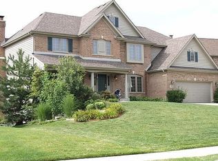 11901 Willow Ridge Dr, Willow Springs, IL 60480