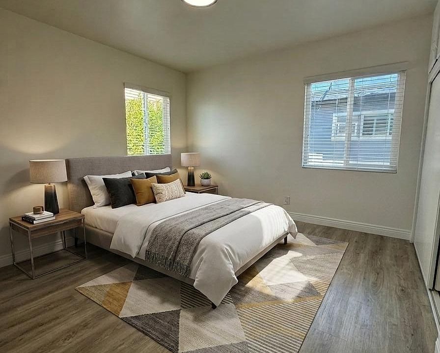 2nd image of 127 S Oxford Ave APT 8