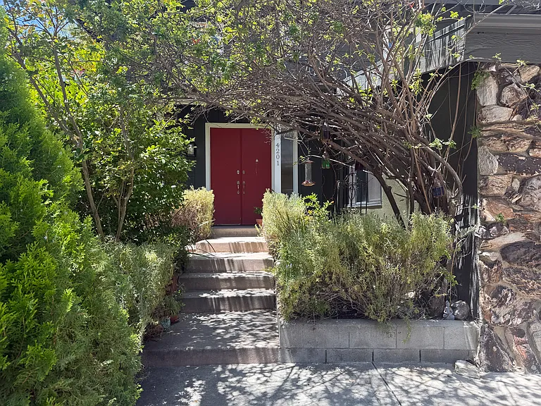 4201 Ensenada Dr — Photo 2