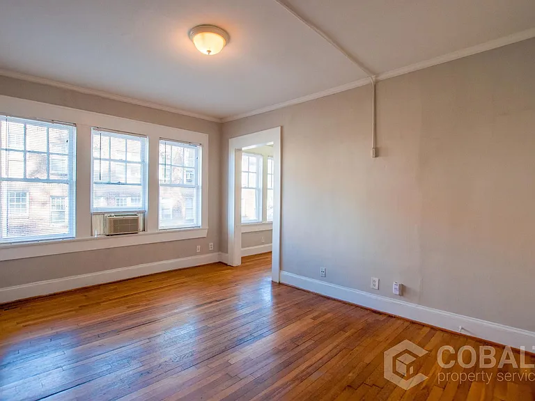 674 Somerset Ter NE #3 — Photo 2