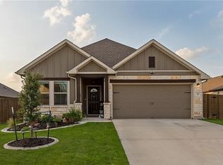 122 Finley St, Hutto, TX 78634