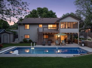 8465 Underwood Ln N, Maple Grove, MN 55369